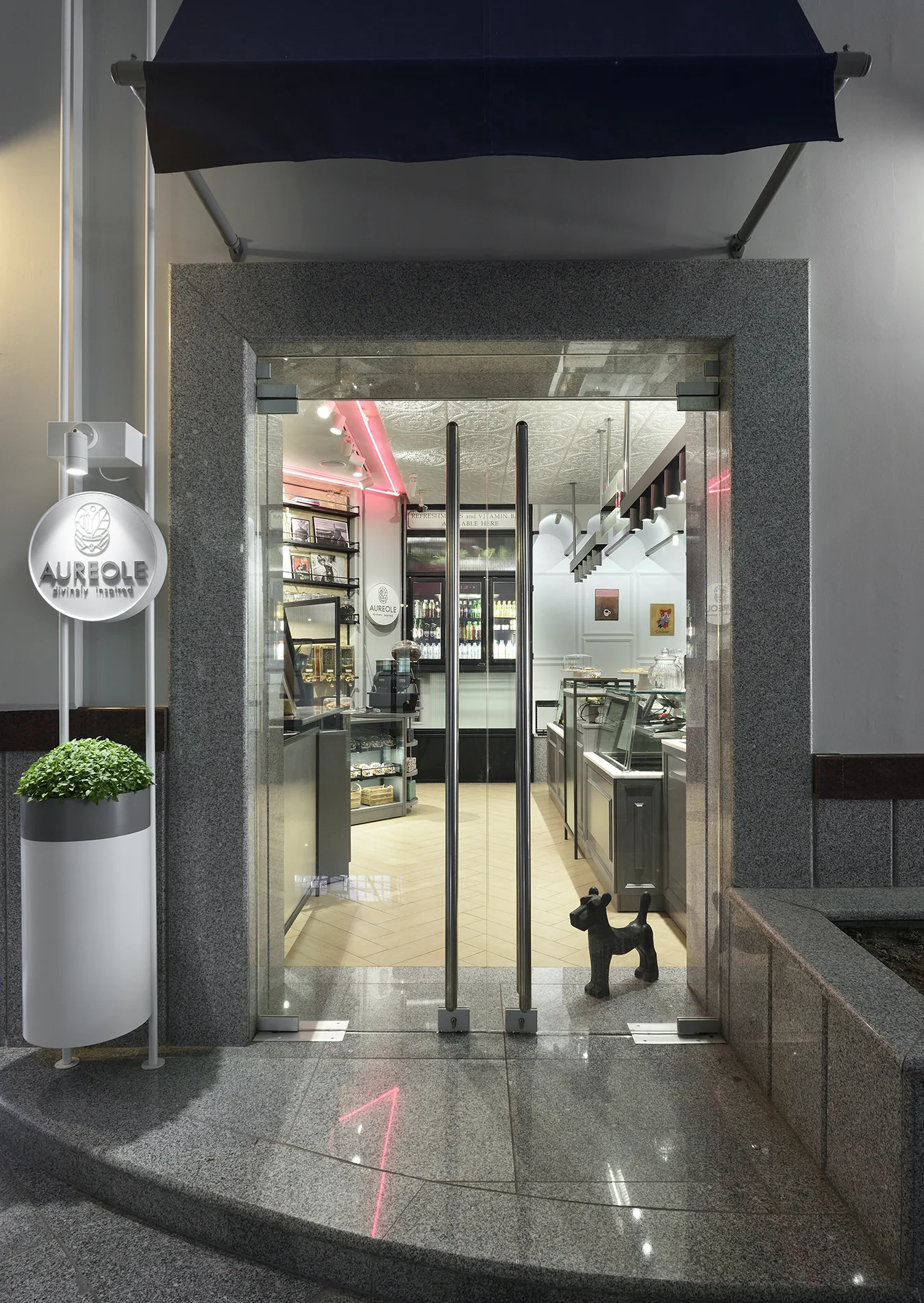 Aureole Cafe
